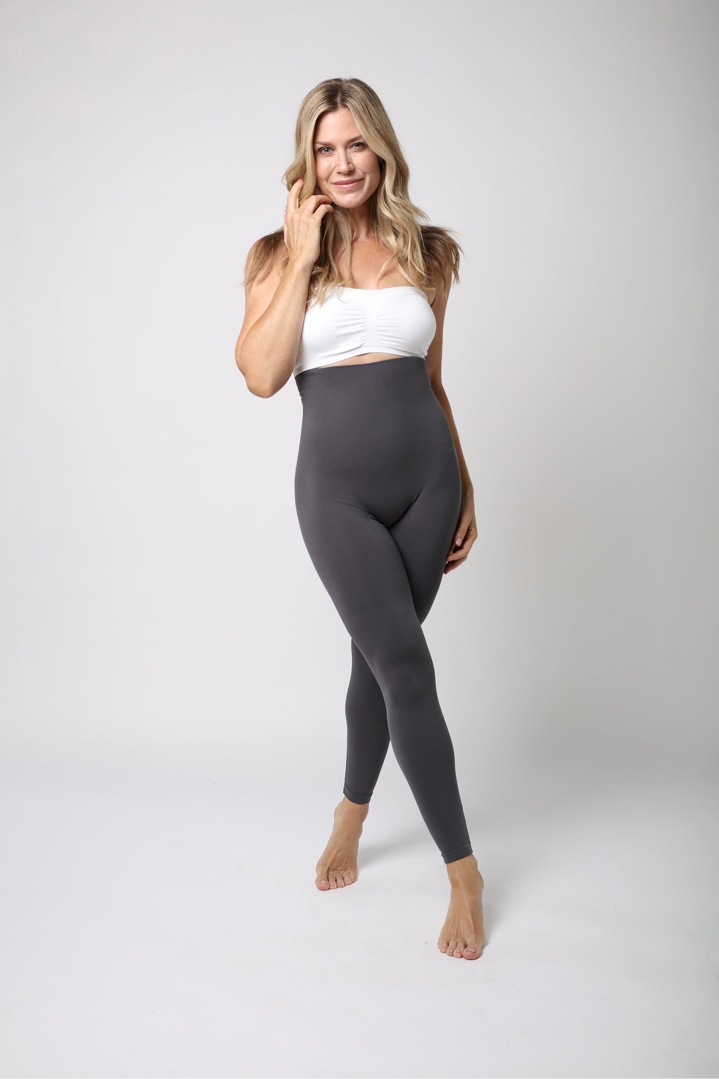 lady wearing grey shapewear legging - Charcoal grey